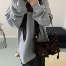 小众复古磨砂皮多口袋枕头包2025新款设计甜酷辣妹风单肩斜挎潮包