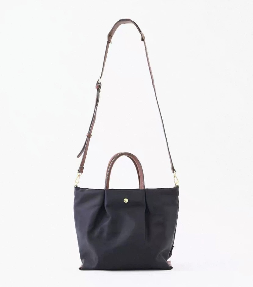 Black and brown handle