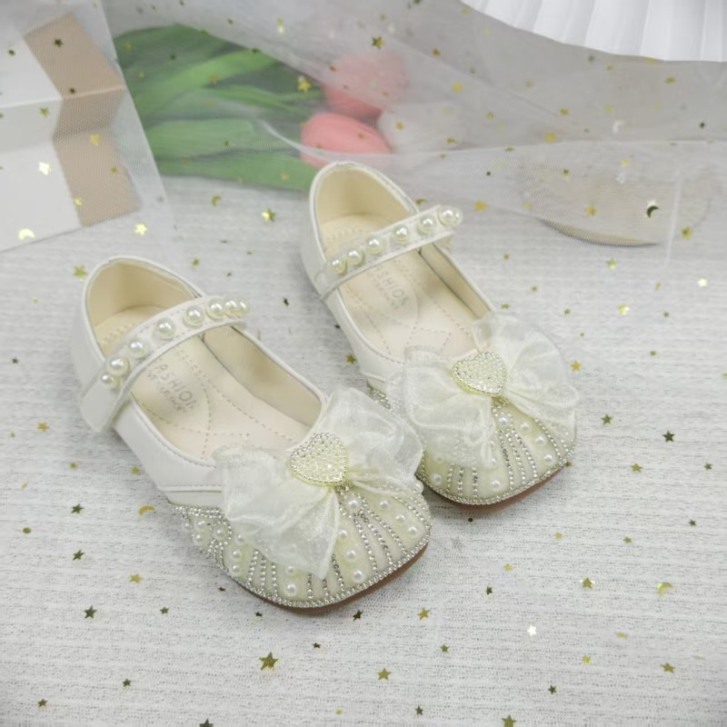 Niños princesa zapatos de cuero 2026 verano bebés cristal diamante zapatos de boca superficial zapatos de niñas zapatos de arco Lefour