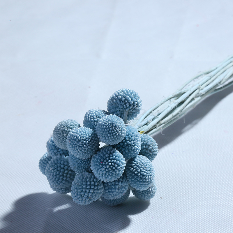 Flores secas de bola dorada de flor eterna de Yunnan, 20 piezas/paquete, ramo hecho a mano para el Día de San Valentín, regalo, materiales para bricolaje, venta al por mayor de fábrica.