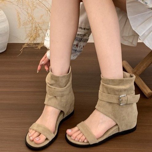 Botas altas y frescas para mujeres 2026 nuevas botas en línea retro bajas y cómodas para aumentar la altura y el verano