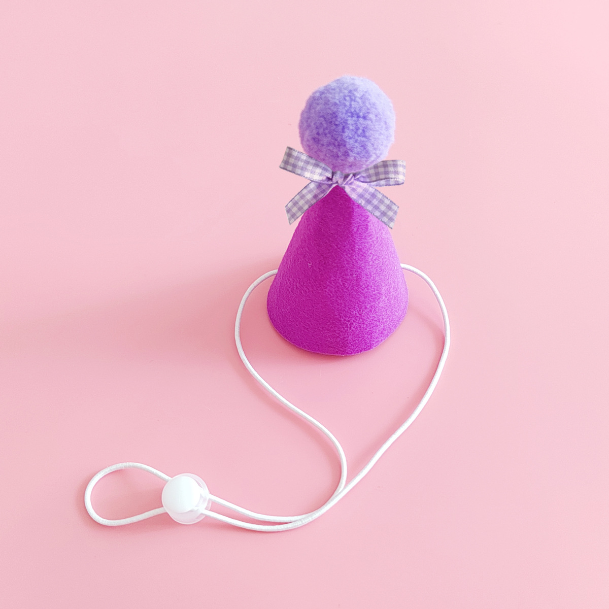 Sombrero de lazo púrpura