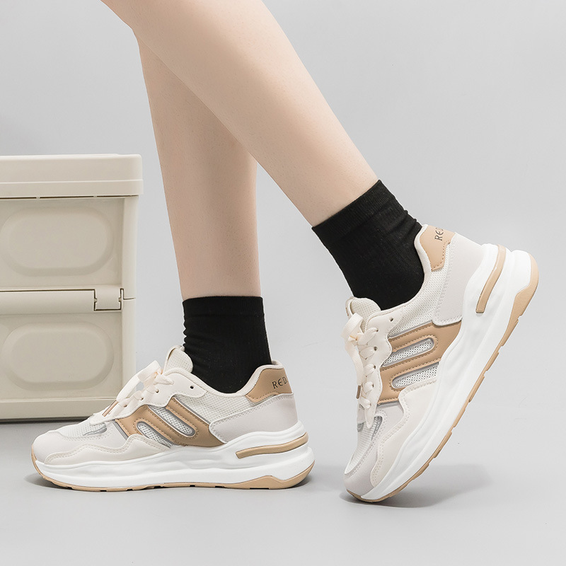 INS estilo coreano de malla casual zapatos deportivos de verano versátiles transpirables zapatillas torpe zapatos blancos de suela gruesa para mujer A1837