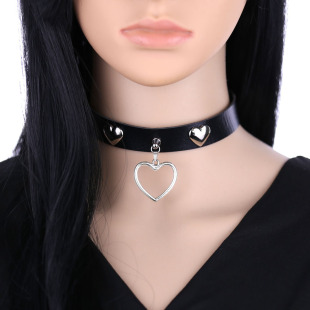 AliExpress Punk Love Heart Rivet Peach Collar Collar Necklace Fresh Heart Pendant Neck Necklace PU Collar