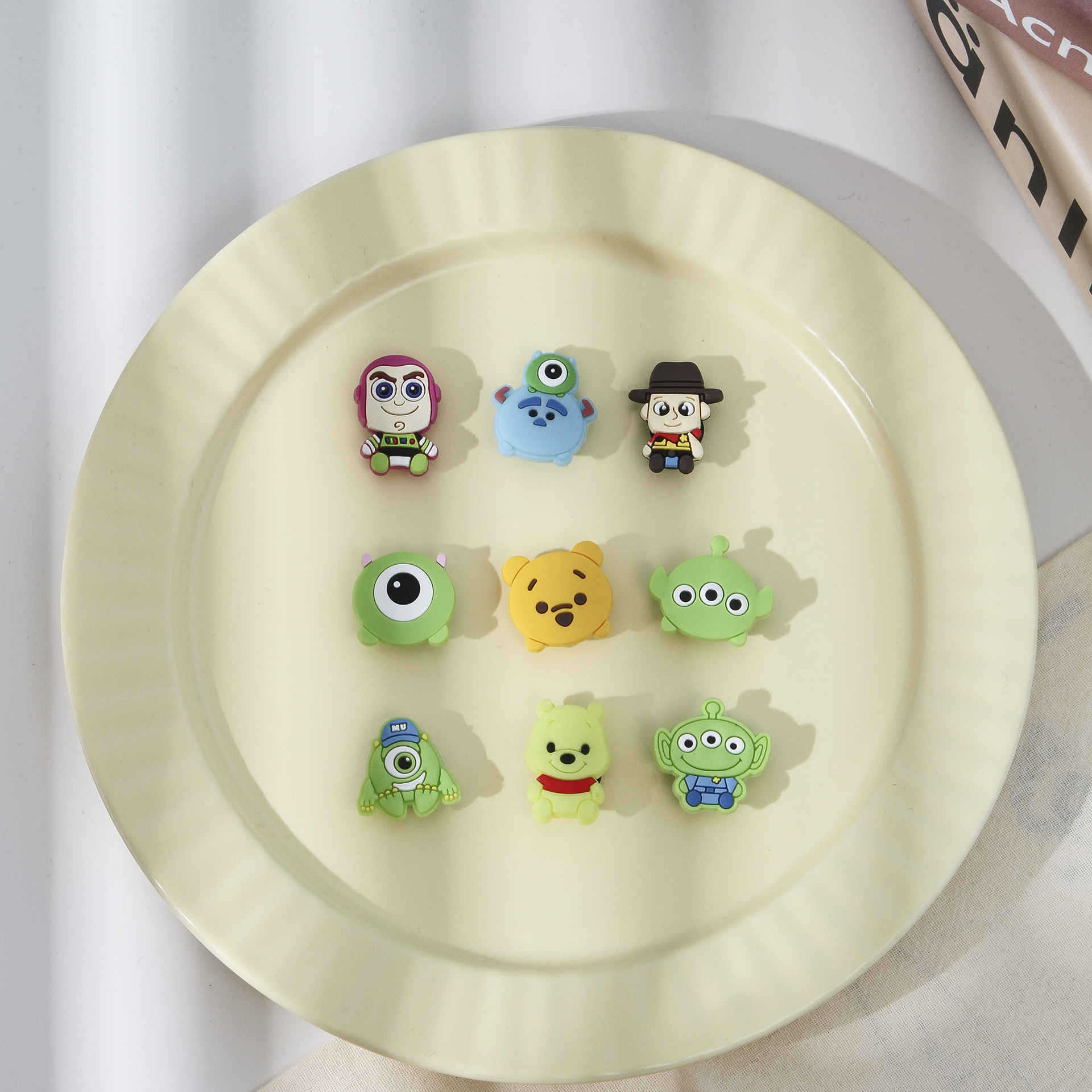 노란색 0163 (9개) 외눈박이 작은 녹색 남자 029