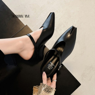 ��Ь��Ь�⴩2026�����¿�ŮЬ�羳���QС���p�ݏ͹�ƤЬ�a��Ƭ
