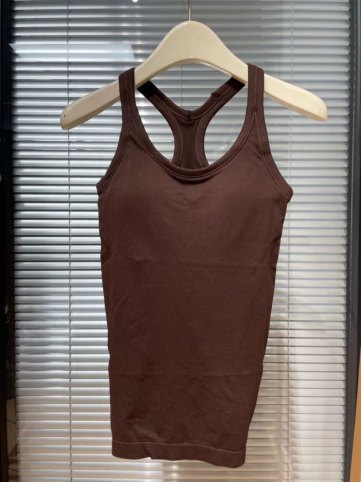 Long Yoga Vest (Women's) Breathable Detachable Sports Top with Removable Cups, 2–8 Sizes