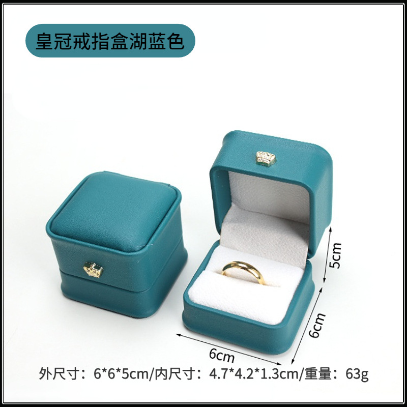 레이크 블루 링 박스, 싱글