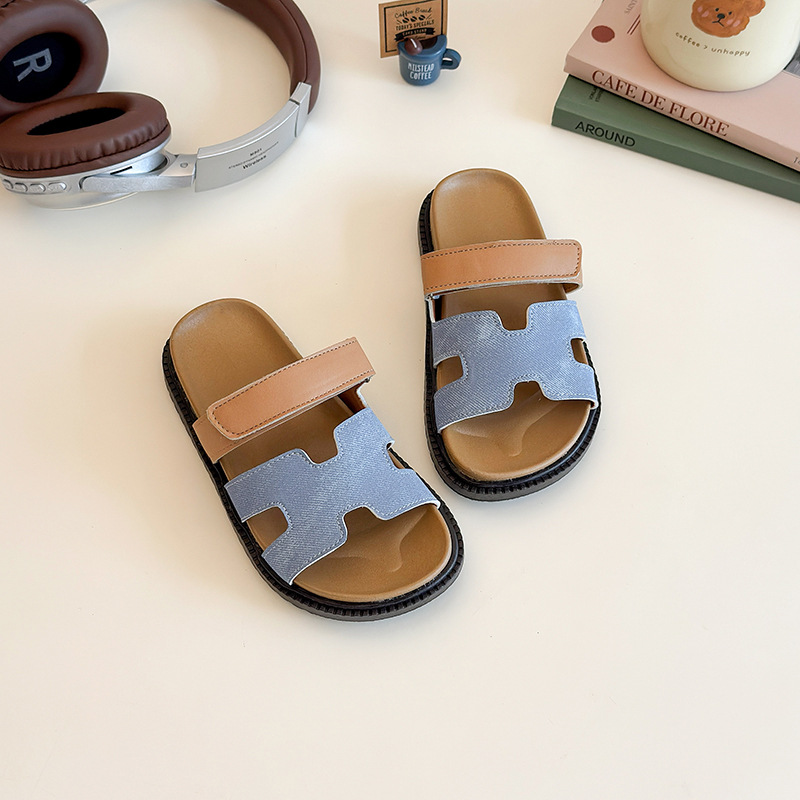 Girls' Fashionable Soft-Soled Lightweight Flip-Flops Children's Slippers Korean Style Children's Sandals Summer Outer Wear 2025 New Style