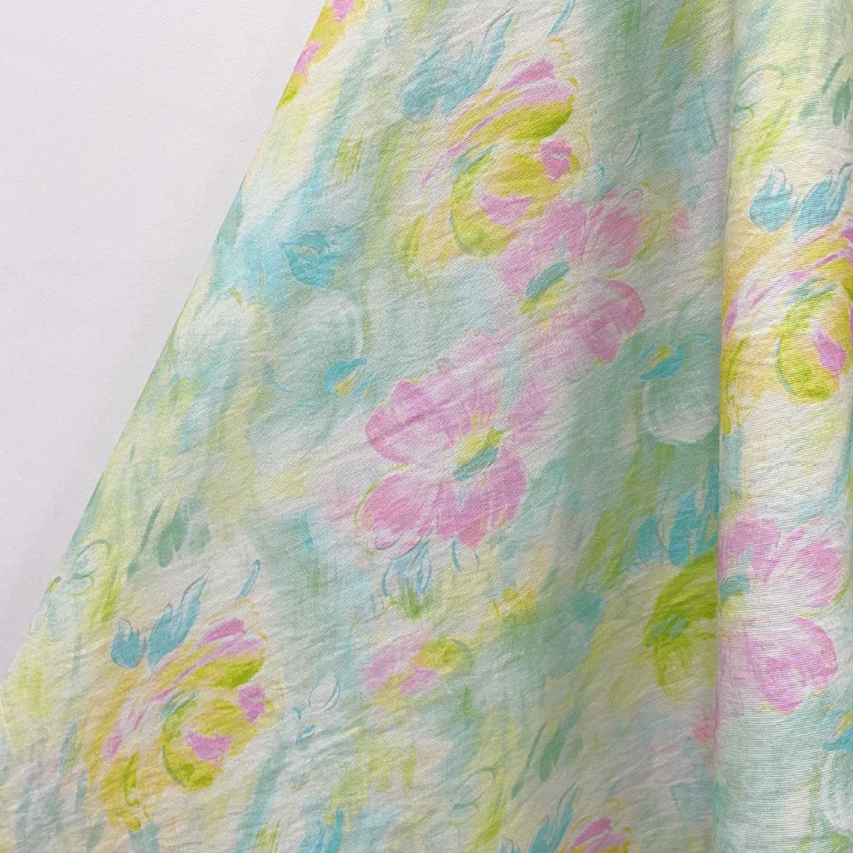 春夏仿油画国风浮雕碎花布 童装亲子家居服diy印花苎麻面料人棉