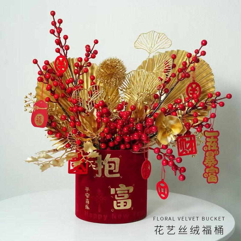 Huaxi Año Nuevo tela de terciopelo barril al por mayor China rojo estampado cubierto dos abrazos barril de flores de invierno barril de flores