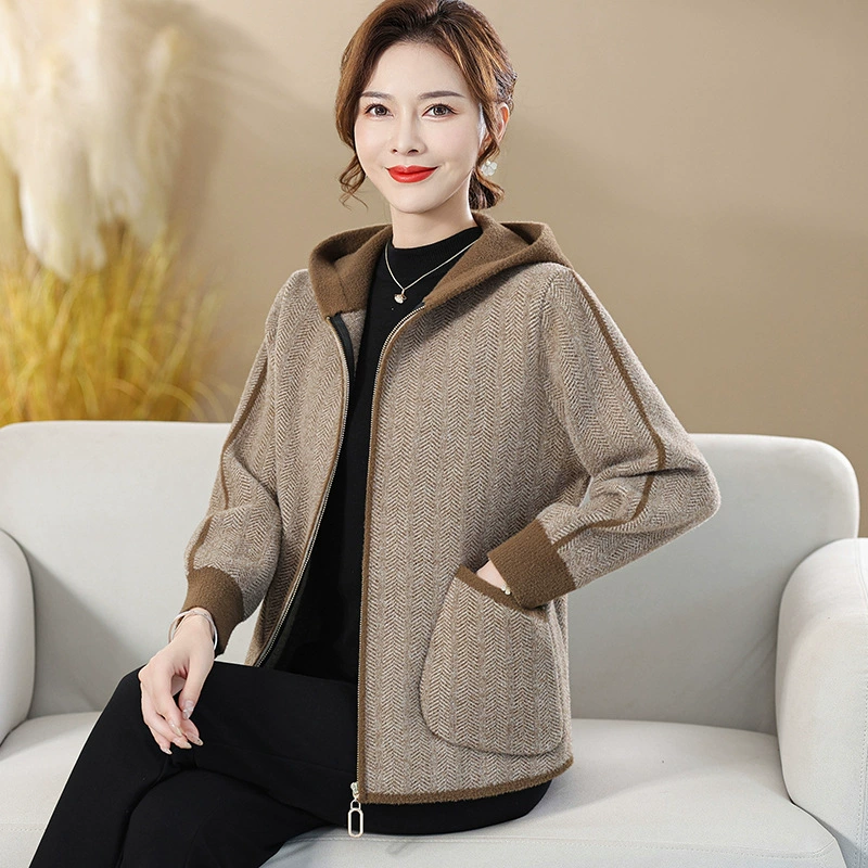 Мама весенний кардиган с капюшоном 50 лет