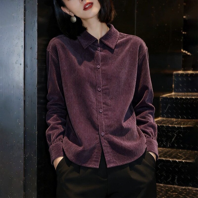 Purple corduroy shirt for women, spring style, fashionable, age-reducing, loose-fitting, slimming, with a turn-down collar, perfect as an inner layer or top Purple corduroy shirt for women, spring style, fashionable, age-reducing, loose-fitting, slimming, with a turn-down collar, perfect as an inner layer or top