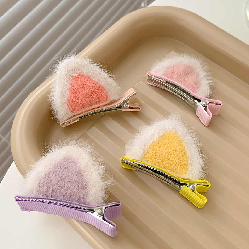 One Cat Ear Barrettes Japanese And Korean New Online Influencer Plush Cat Ear Stereo Hair Clip Headdress Female Side Head Clip display picture 4