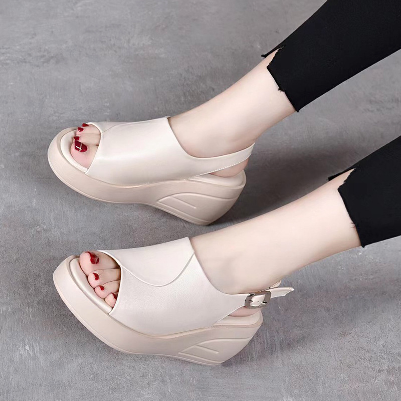 Sandal nữ đế xuồng da thật, đế mềm, quai đơn, hở mũi, gót cao 9 cm — Màu đen