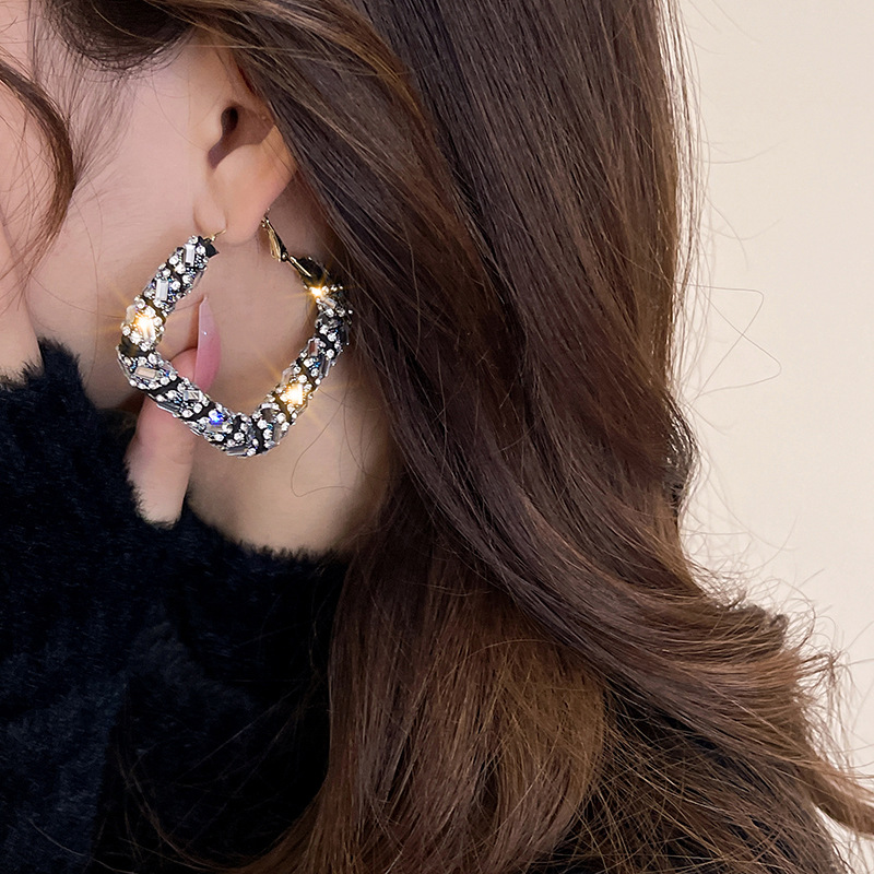 Fashion Circle Metal Inlay Zircon Womenu0027S Earrings 1 Pair