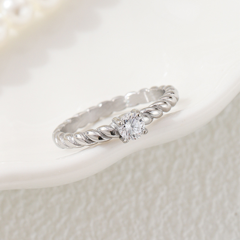 Twist four-claw diamond silver