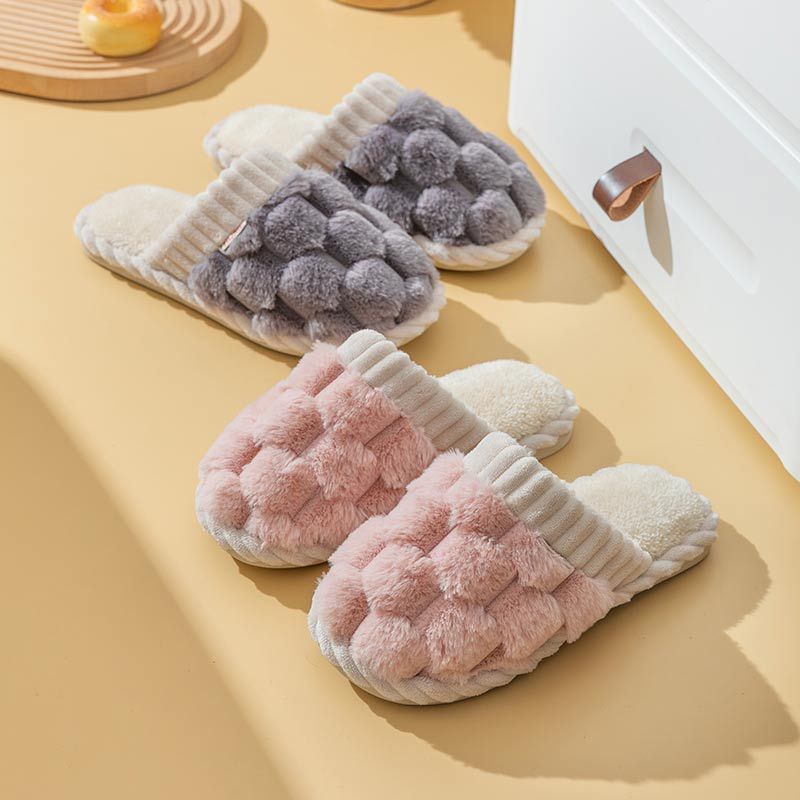 Spot Cotton Slippers for Women's Home Use Autumn and Winter Indoor Thermal Insulation for Home Use Thick Sole Couple Plush Slippers for Home Use in Winter