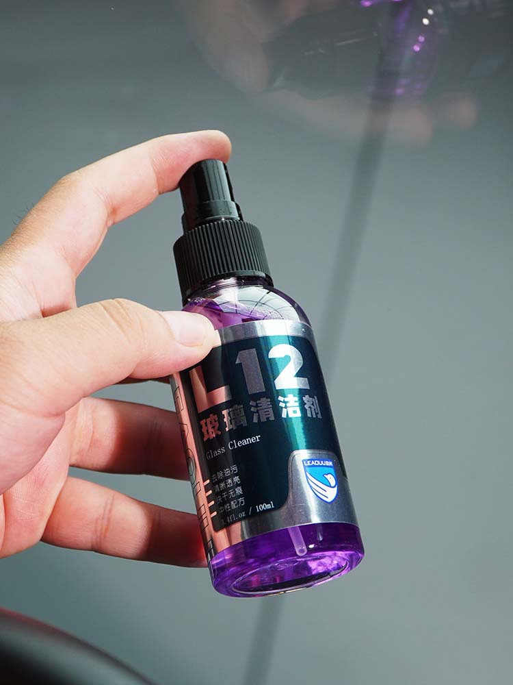 Leaouu L12 Glass Cleaner Removes Oil Stains, Quick-Drying, Traceless, Clear, Neutral Formula Does Not Damage Car Film