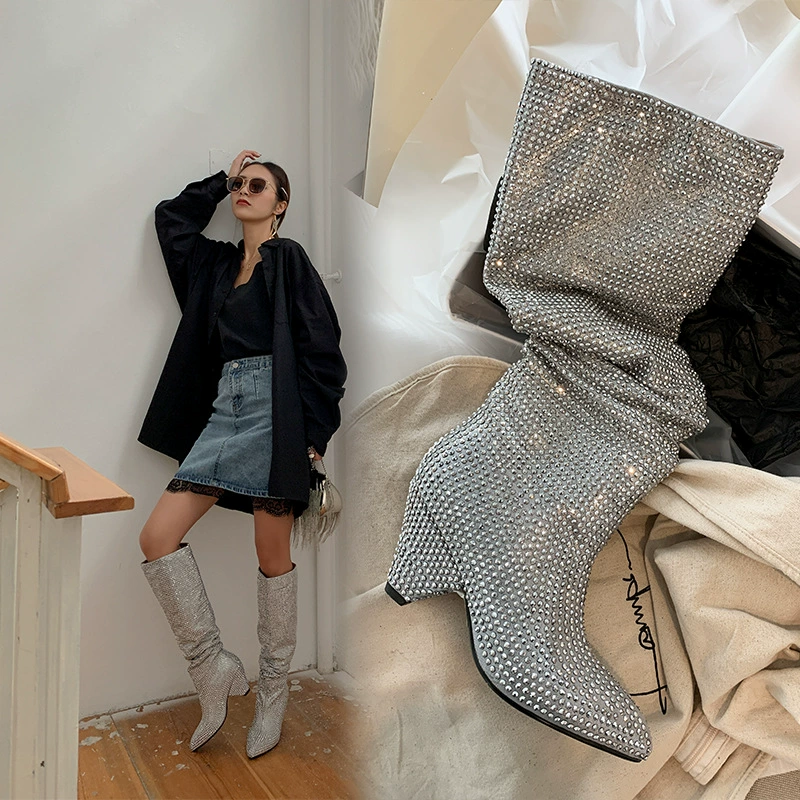 2024 осень и зима Новые европейские и американские ботинки с острым носком и гофрированными стразами с ворсом на высоком каблуке без шнуровки для подиума в одном стиле