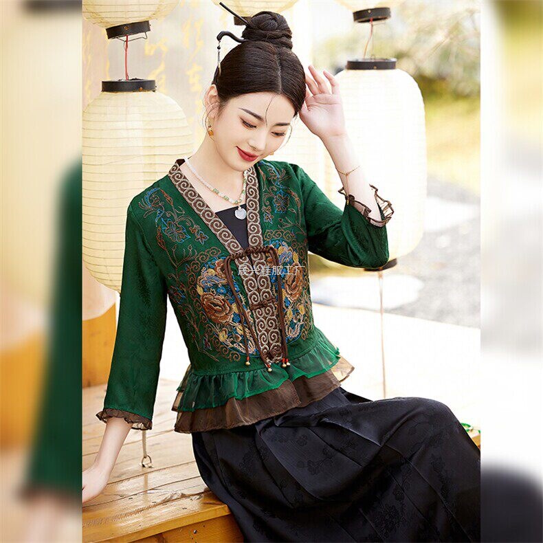 Ethnic Style Embroidered V-Neck Beautiful Women's 2026 Summer Fashion Young Retro Improved Hanfu in Emerald Green and Black