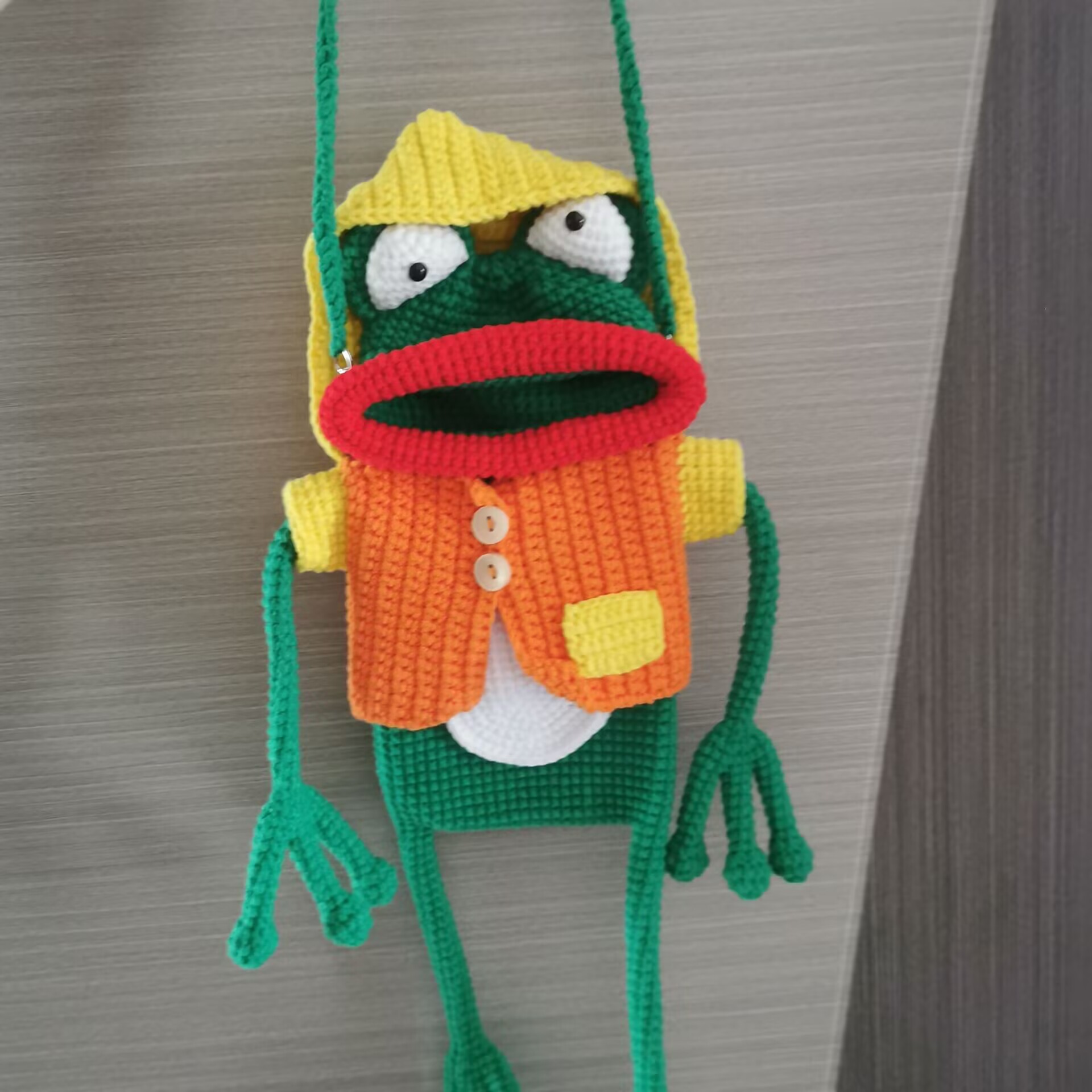Estilo elegante y digno, ropa de gancho, bolsos de fresa, bolsos de teléfono móvil para la familia y las vacaciones. image 56