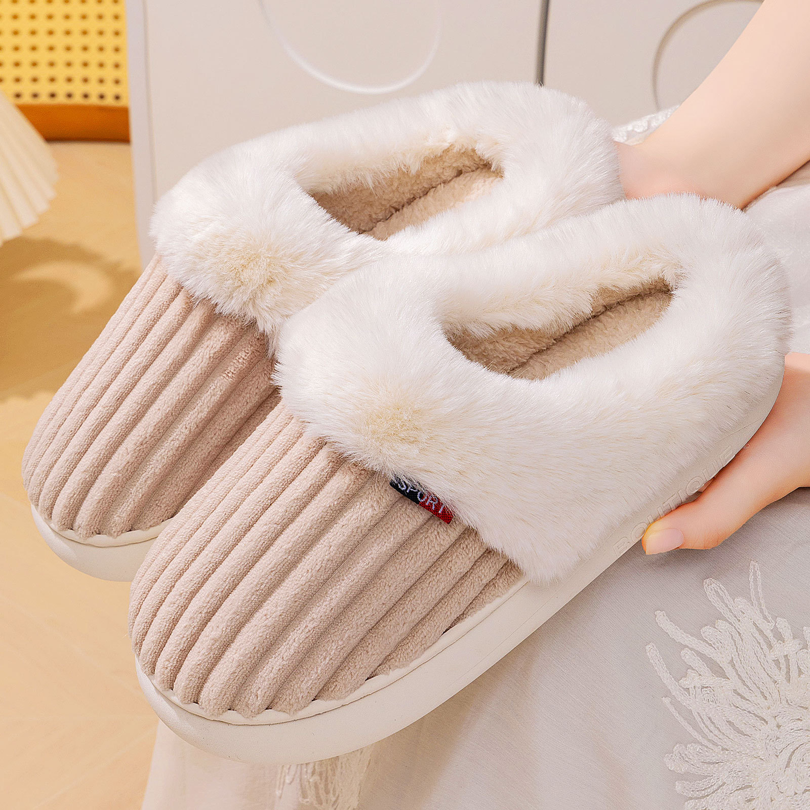 Zapatos de algodón de invierno de mujeres zapatillas de peluche de algodón zapatillas de interior zapatos de peluche cómodos y cálidos