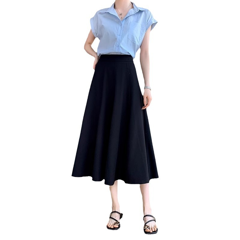 Black skirt