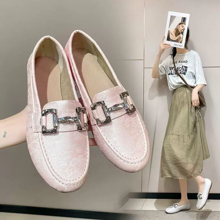 Трансграничные бобовые ботинки большого размера женские весенние и осенние новые корейские круглые головки металлические пряжки неглубокие рот удобные плоские женские повседневные туфли