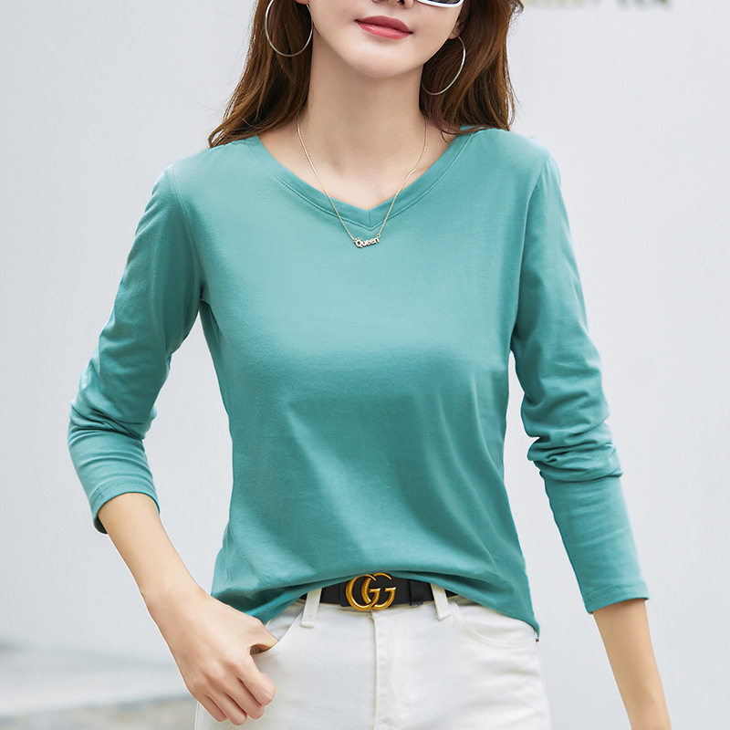 호수 블루 v-neck