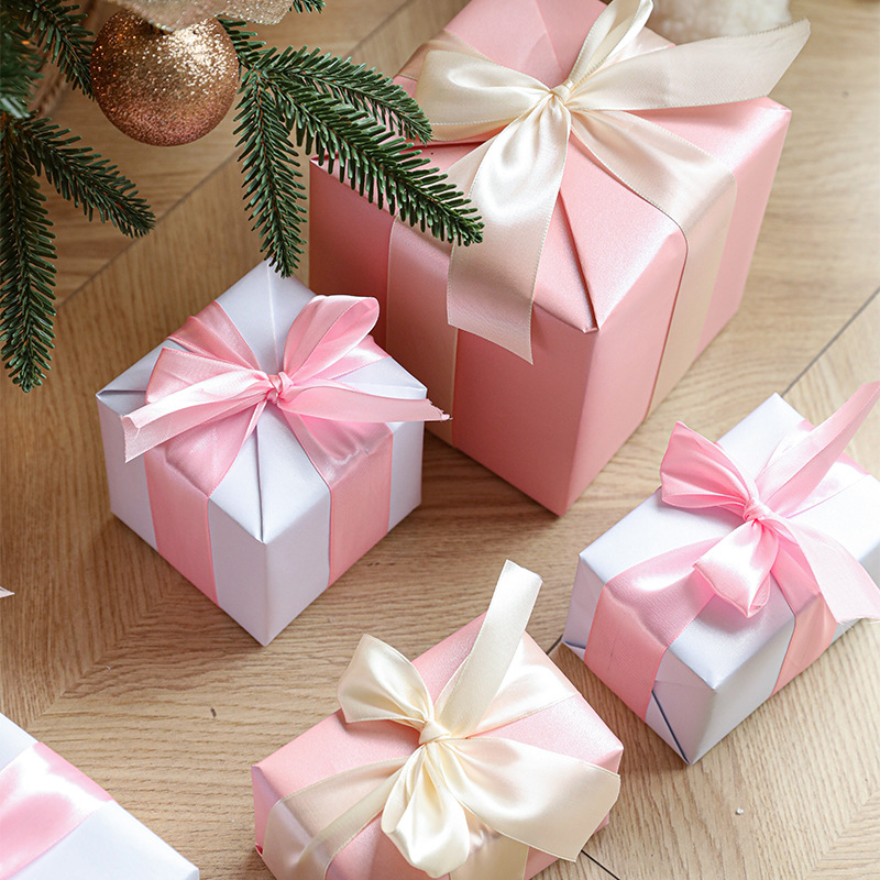 Nueva caja de regalo multicolor traje de Año Nuevo Nochebuena regalo de Navidad hecho a mano árbol de Navidad decoración inferior regalo
