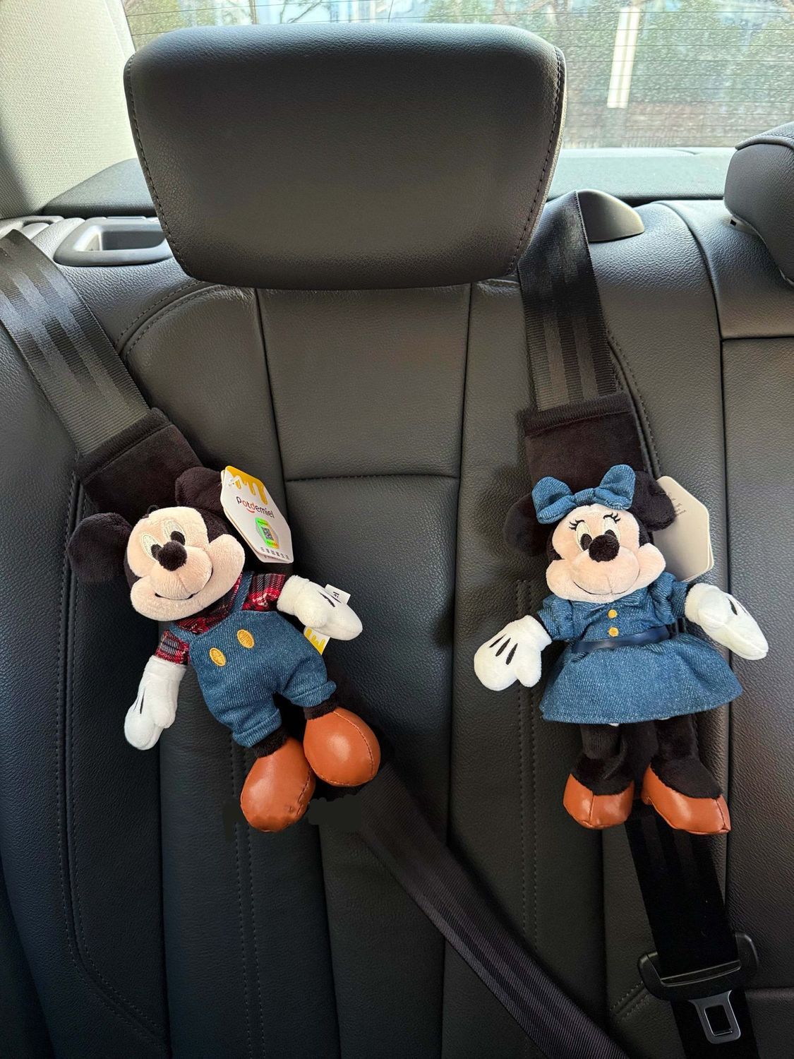 Mickey and Minnie car seatbelt shoulder pad, car interior seatbelt protector, anti-abrasion