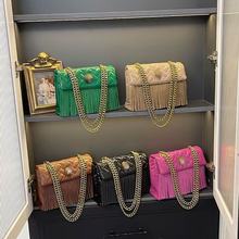 �羳���NŮ��С���߼������K�̽�Ƥ�|С�����r�Іμ�б��朗lŮ��