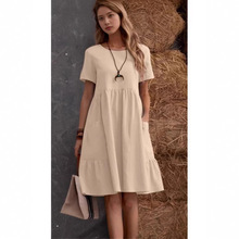 ���R�d����վ�W���羳Ů�b�¿�͹����錒�ɿڴ���ɫ�A�I�B��ȹ