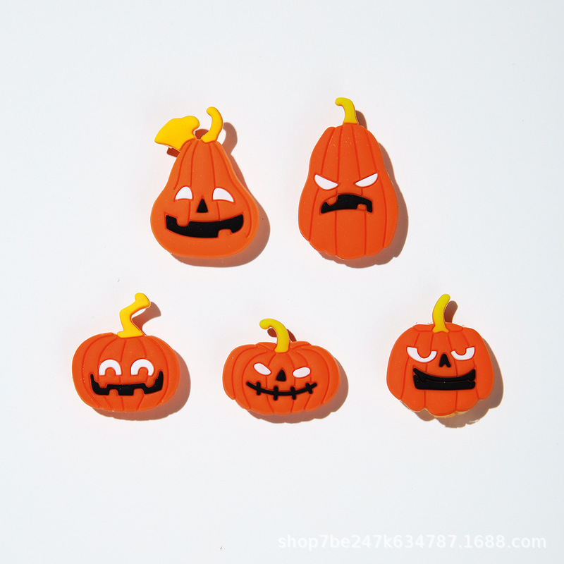 New Halloween hole shoes shoes flower soft rubber personality diy shoes accessories cartoon accessories removable manufacturers wholesale