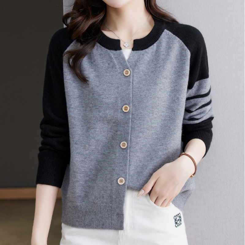 Cross-border Knitted Sweater Cardigan Autumn and Winter Sweater Small Coat Loose Women's Sweater Color-matching Age-reducing Coat Women's Top