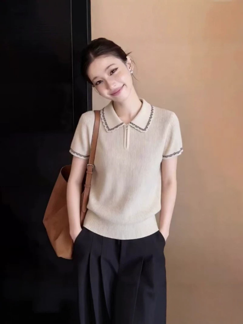 Áo thun dệt kim cổ lật phối khóa kéo viền hoa nữ tính — màu mơ