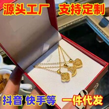 ��ͭ�ƽ��ǿ�������׹ Խ��ɳ��һ���������������ʱ��Ů����