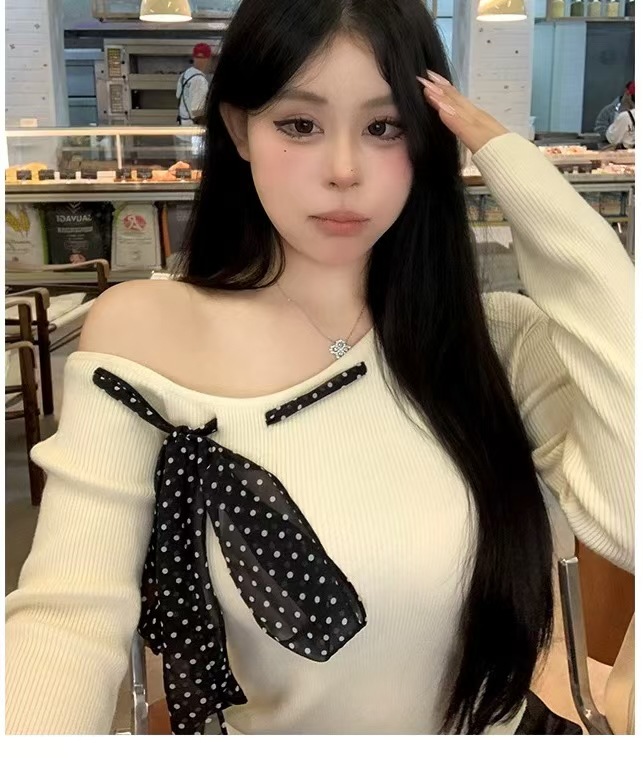 하얀색