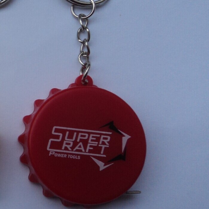 供应卷尺钥匙扣 一米钢尺 促销 广告礼品 展销 五金配件 酒盖形