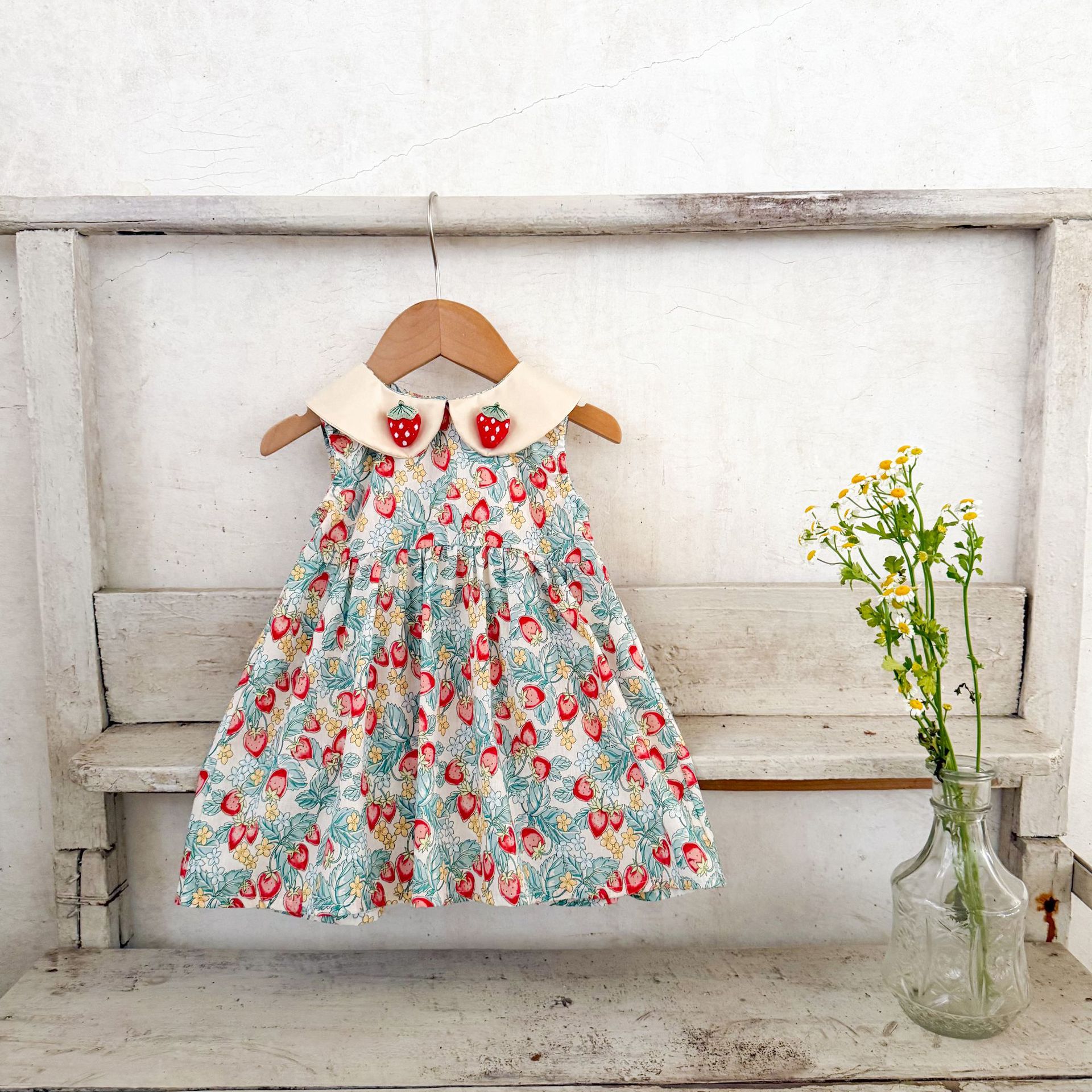 Ins niña coreana bebé algodón fresa estampado solapa chaleco falda verano niño pequeño y mediano vestido suave