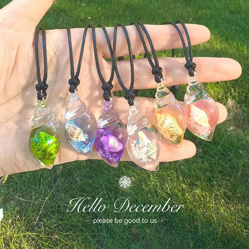Hanging neck necklace