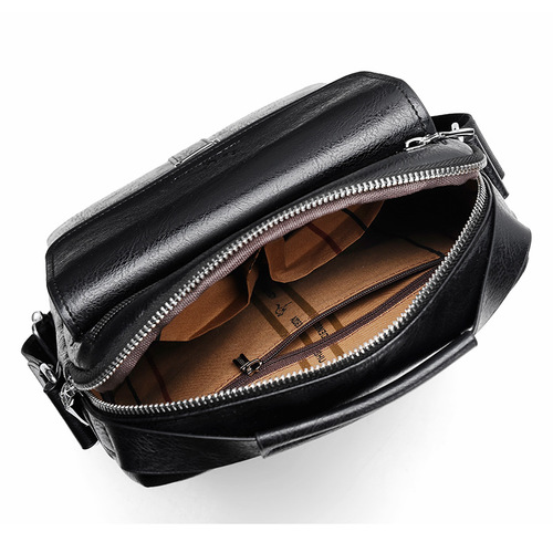 男包单肩包新款斜挎包商务手提包休闲斜跨小背包时尚韩版包包