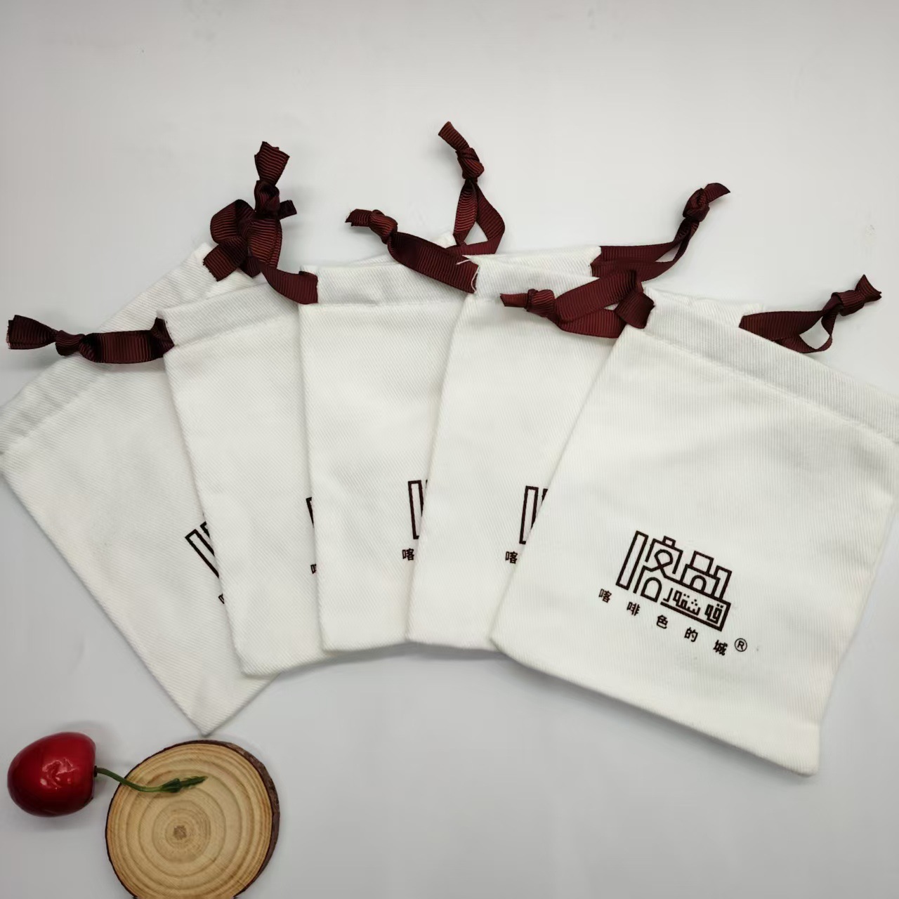 工厂大量双抽绳包装袋收纳卡片饰品手链戒指发夹免费打样设计logo