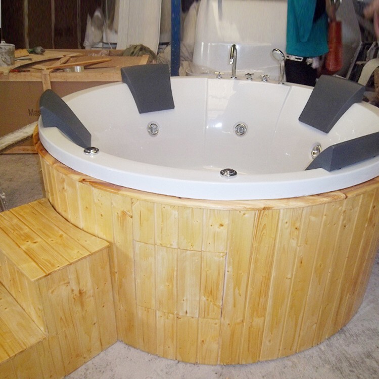 Round Massage Whirlpool Constant Temperature Bathtub Family Version Hotel Homestay Large Size Multi-Person Adult Bathtub Insulation Bubble