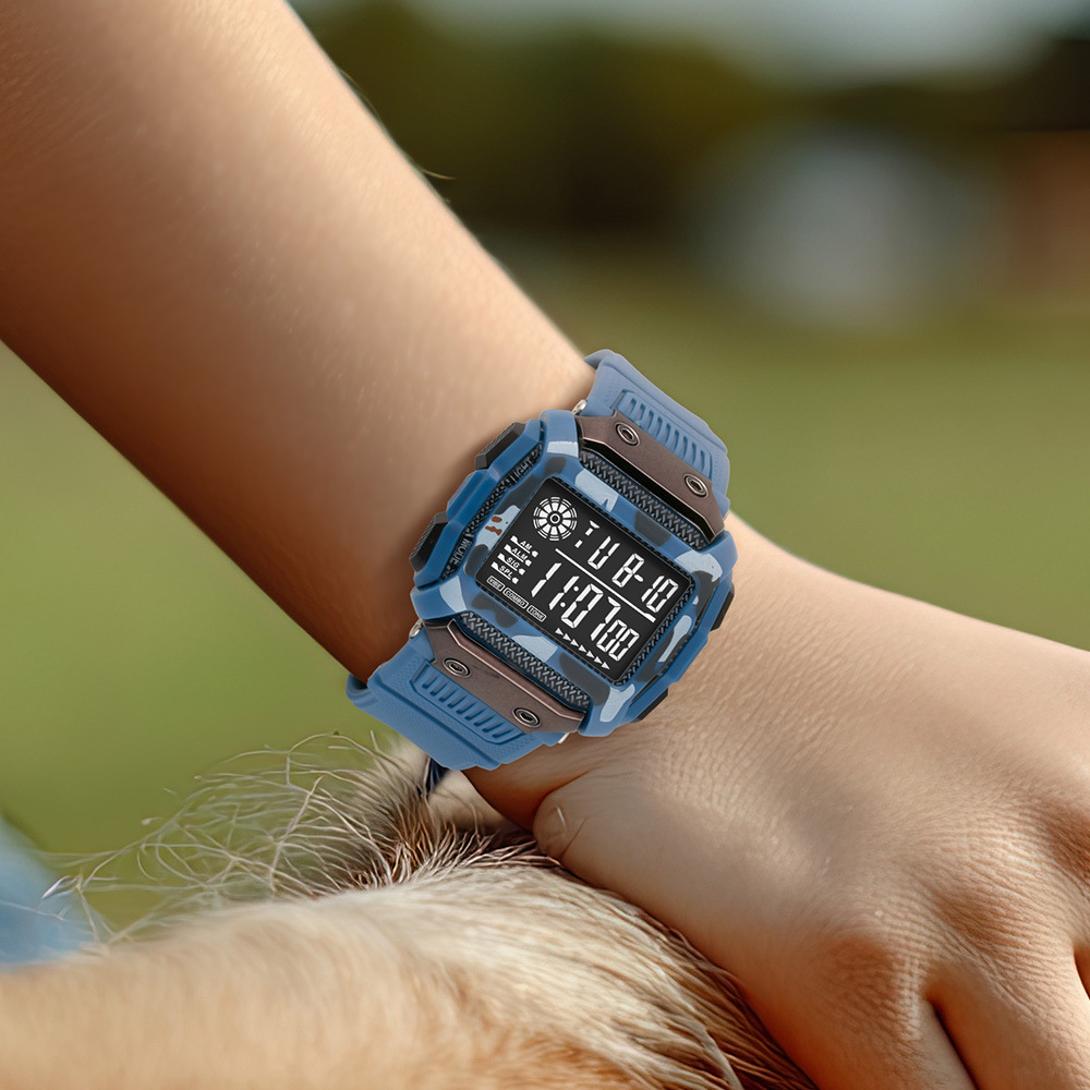 Reloj electrónico de deportes al aire libre de estudiantes de escuela secundaria de tendencia reloj electrónico de alarma de luz nocturna multifuncional al por mayor
