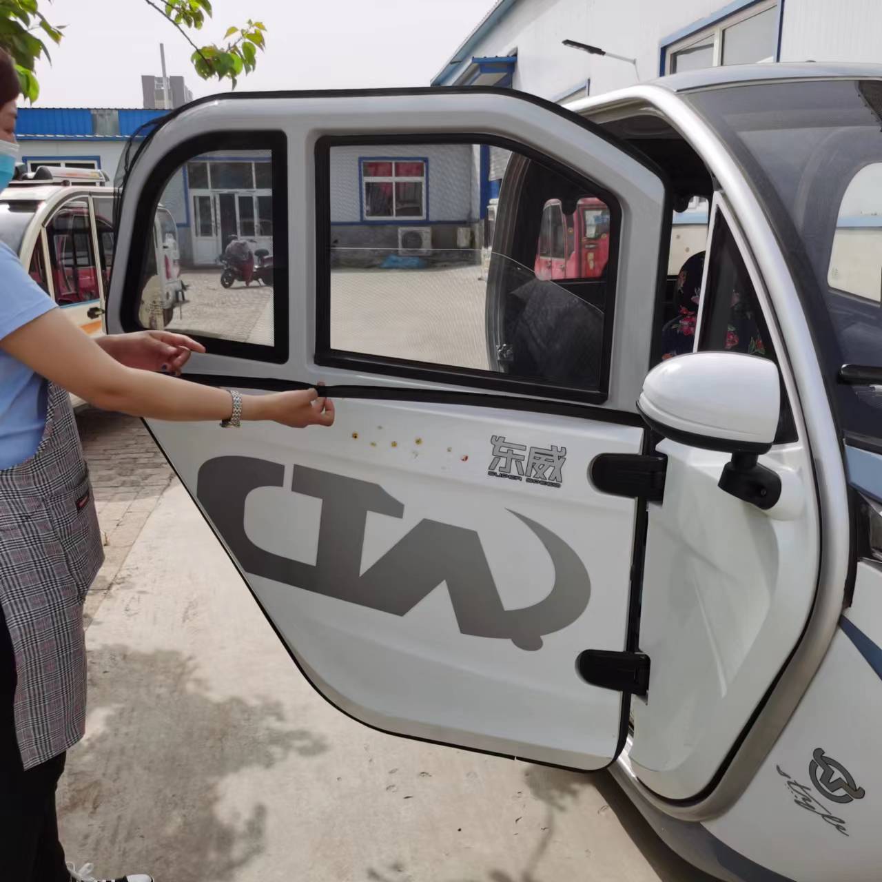 Anti-mosquito Screen Window for Electric Vehicle Sheng Hao Haibao Jinpeng Bird Yomi Niu Electric Jinbo Anti-mosquito Screen Window Heat Insulation and Sun Protection