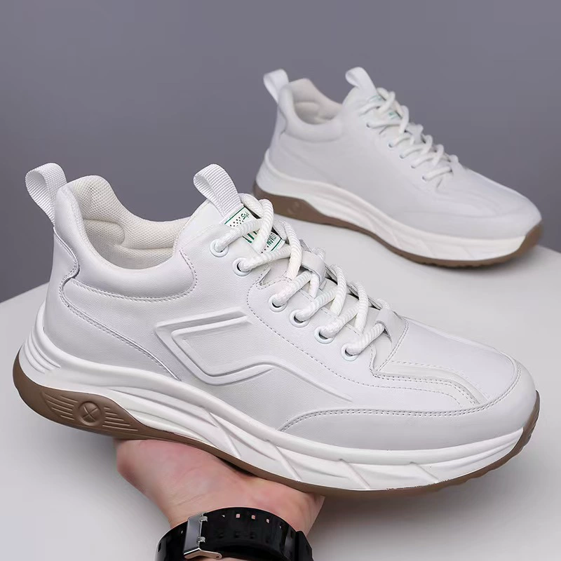 Мужская обувь 2025 весна новая кожаная корейская версия тренда дикая повседневная спортивная нескользящая мягкая подошва мужская маленькая белая кожаная обувь