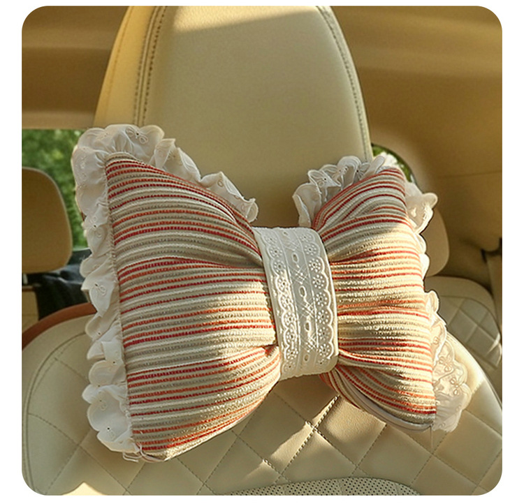 Car seatbelt protector with cute lace, high-end feel, decorative shoulder pad for girls, anti-neck-strangling interior accessory