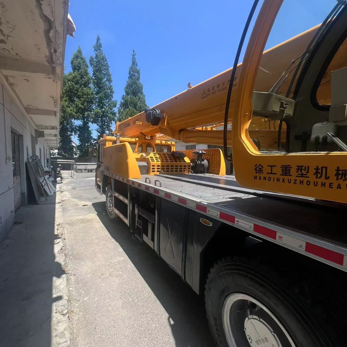 徐工25吨汽车吊热卖优惠出口 汽车起重机